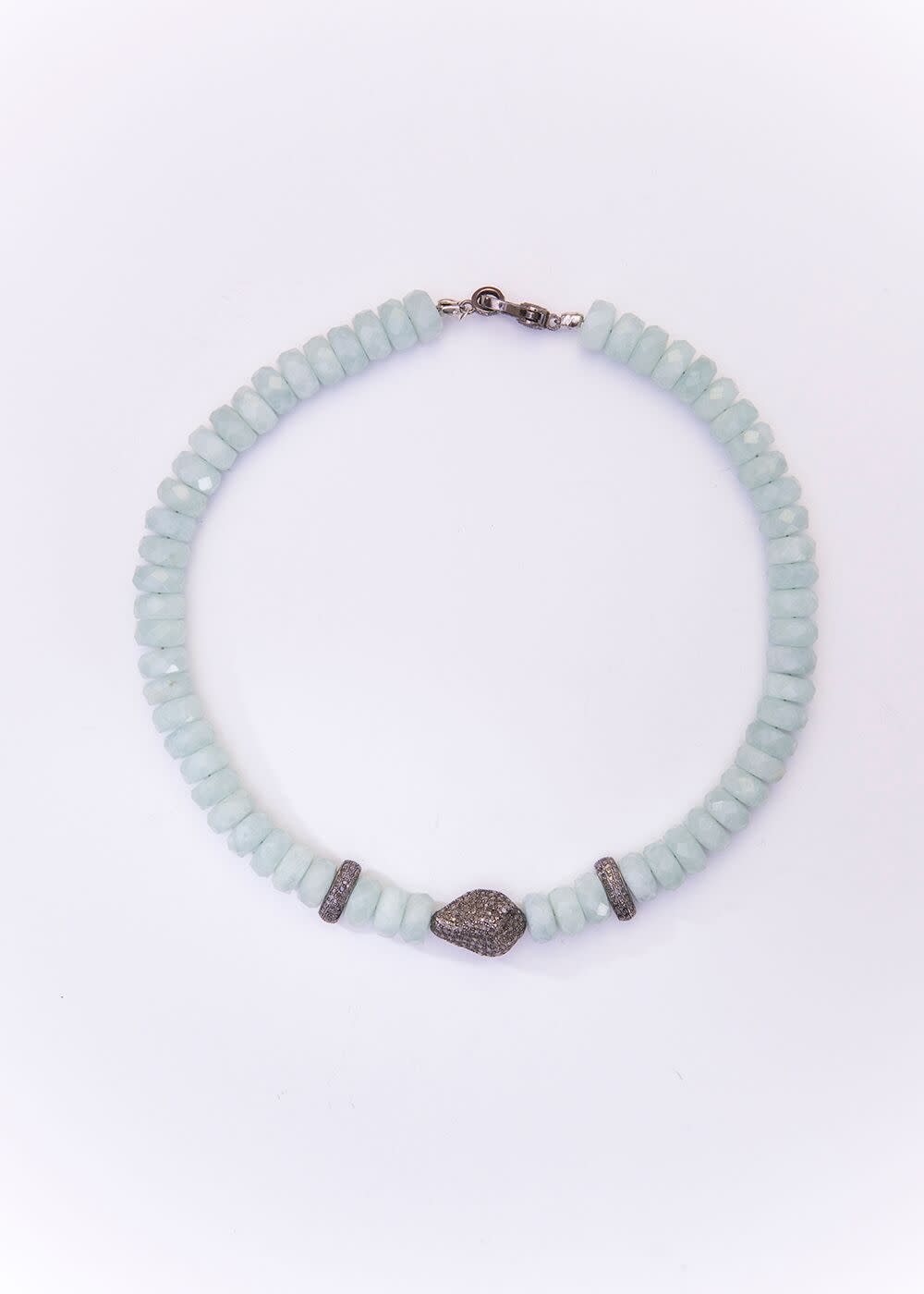 Faceted Aqua Marine w/ Diamond Beads & Diamond Clasp(17
